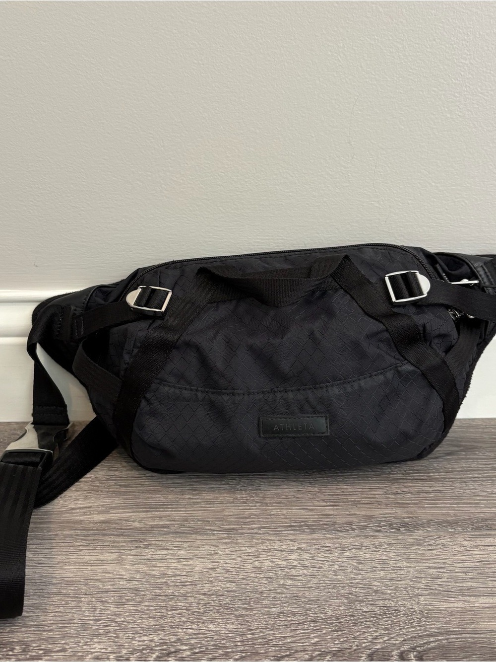 Athleta Excursion Large Belt Bag Black Ripstop Crossbody Fanny Pack